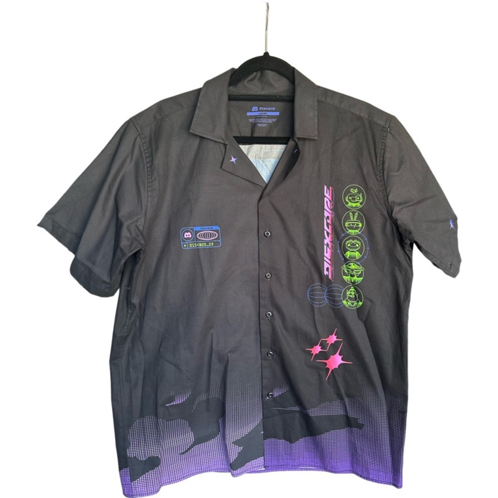 Discord Black Graphic Button Down Shirt Retro Contemporary